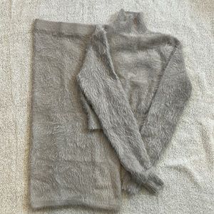 Lulus Taupe Cropped Sweater and Skirt set Sz Med